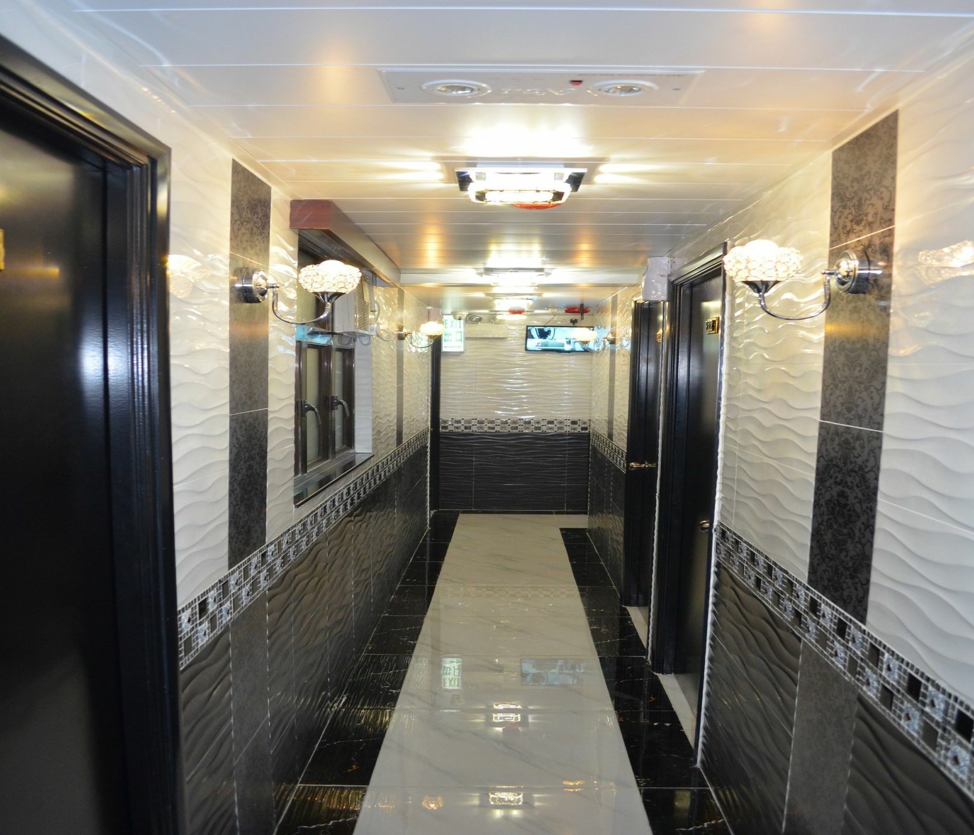 Skystar Hostel Hong Kong Exterior photo