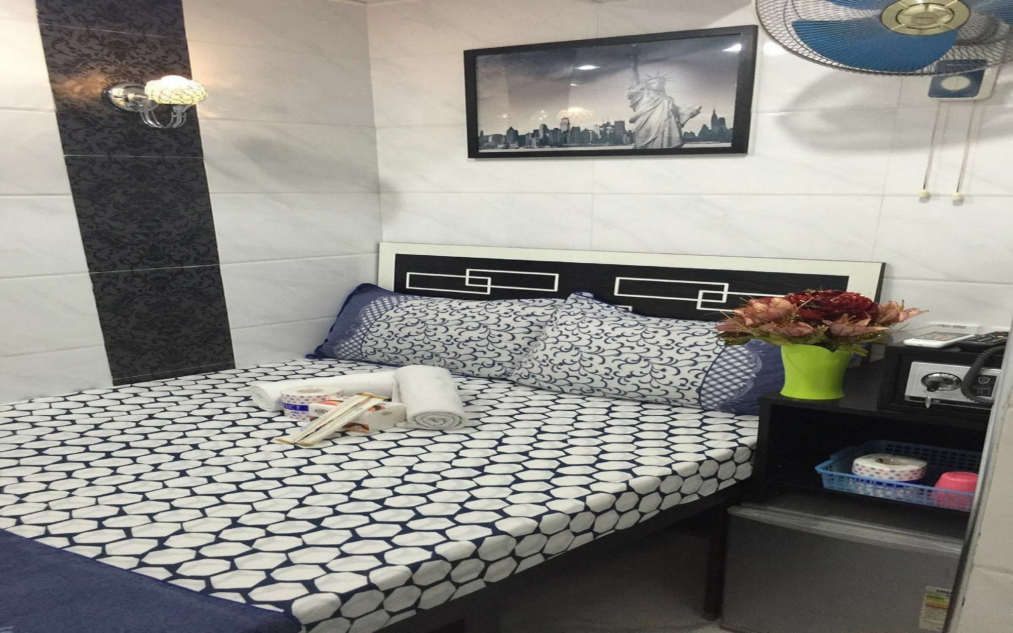 Skystar Hostel Hong Kong Exterior photo